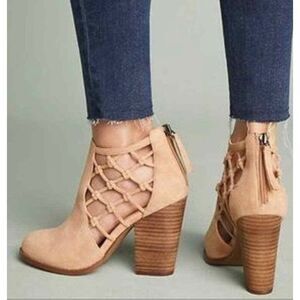 Anthropologie Joe's Jeans Tan Suede Knotted Ankle Boots 9
